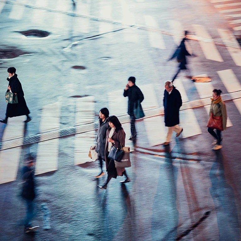 La clarté dans le chaos : Comment le Responsable de Gestion de Projets peut-il améliorer la communication au sein de d'équipes dispersées ?